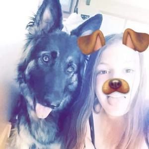 Meet your Posher, Alexis